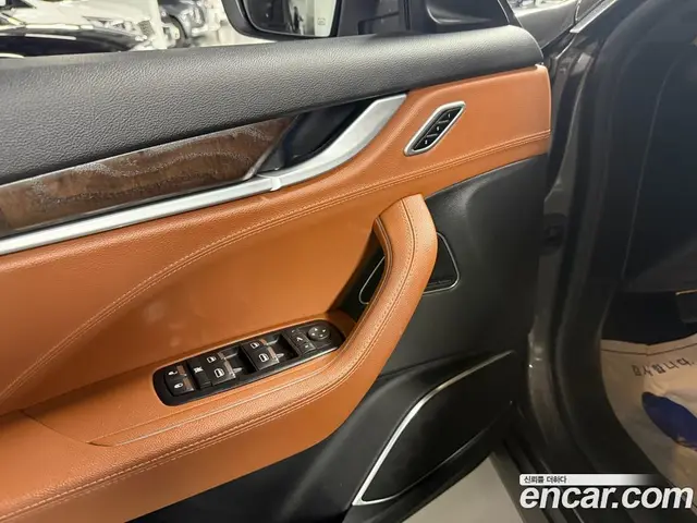 Maserati Levante 2016 3.0 автомат (гидро), миниатюра 11 Maserati Levante 2016 3.0 автомат (гидро), миниатюра 11