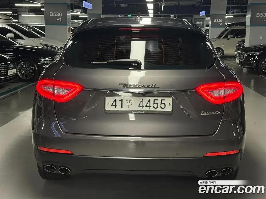 Maserati Levante 2016 3.0 автомат (гидро), фото 3 Maserati Levante 2016 3.0 автомат (гидро), фото 3