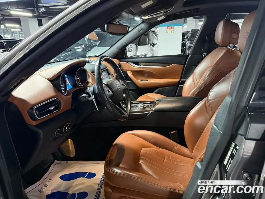 Maserati Levante 2016 3.0 автомат (гидро), фото 9 Maserati Levante 2016 3.0 автомат (гидро), фото 9