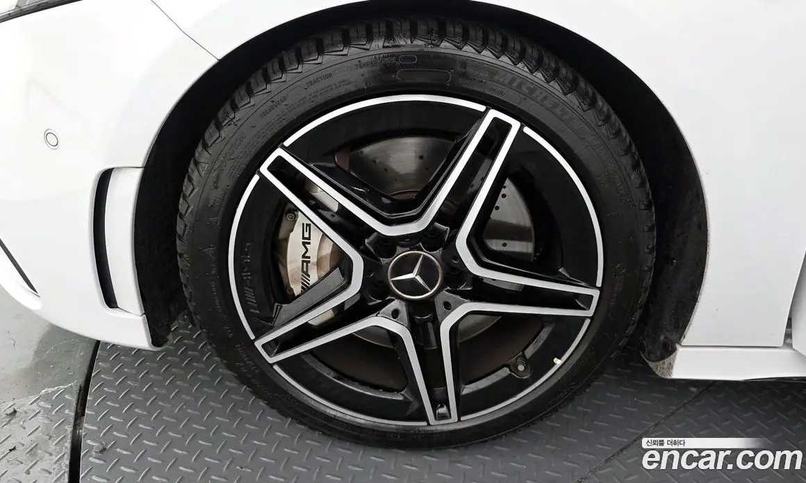 Mercedes-Benz A-Class 2022 2.0 гидро, фото 4 Mercedes-Benz A-Class 2022 2.0 гидро, фото 4