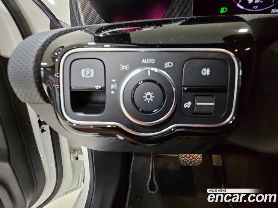 Mercedes-Benz A-Class 2024 2.0 гидро, фото 17