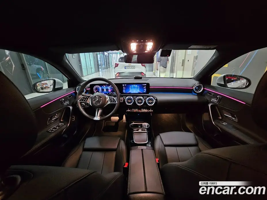 Mercedes-Benz A-Class 2024 2.0 гидро, фото 7