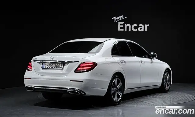 Mercedes-Benz E-Class 2017 2.0 гидро, миниатюра 2 Mercedes-Benz E-Class 2017 2.0 гидро, миниатюра 2