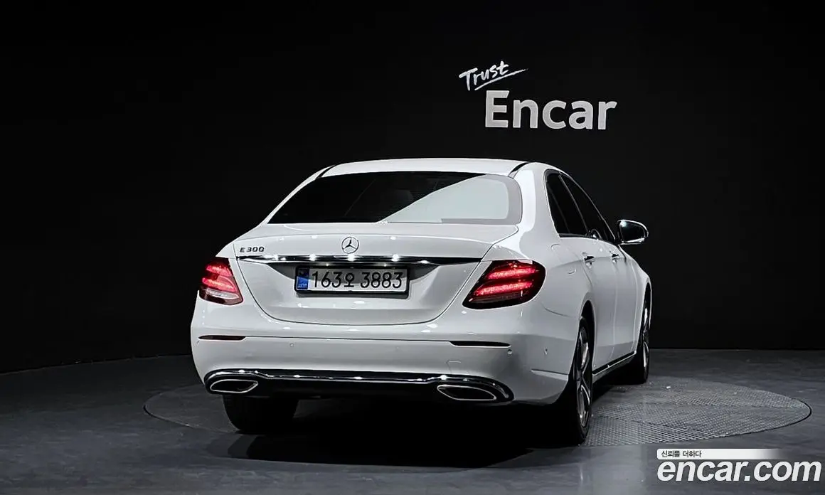 Mercedes-Benz E-Class 2017 2.0 гидро, фото 4 Mercedes-Benz E-Class 2017 2.0 гидро, фото 4