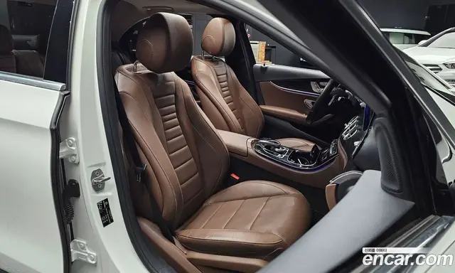 Mercedes-Benz E-Class 2017 2.0 гидро, миниатюра 10 Mercedes-Benz E-Class 2017 2.0 гидро, миниатюра 10