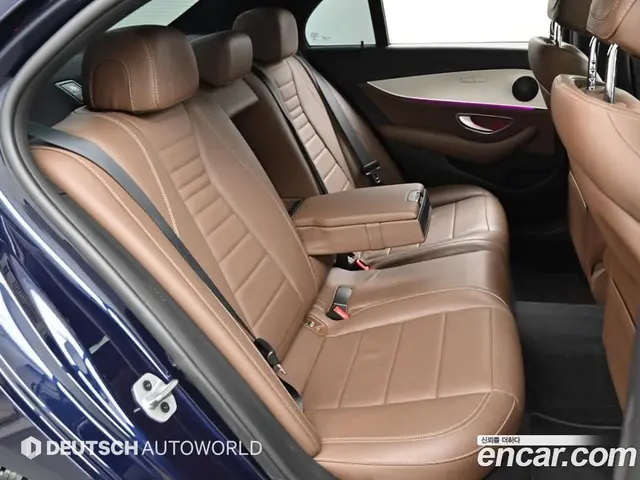 Mercedes-Benz E-Class 2020 2.0 автомат (гидро), миниатюра 12