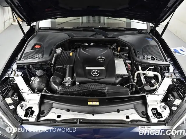 Mercedes-Benz E-Class 2020 2.0 автомат (гидро), миниатюра 6