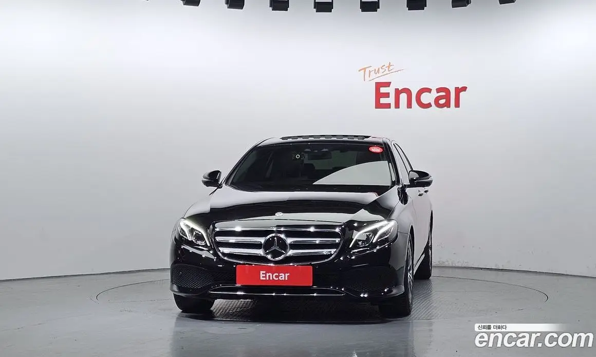 Mercedes-Benz E-Class 2020 2.0 гидро, фото 3