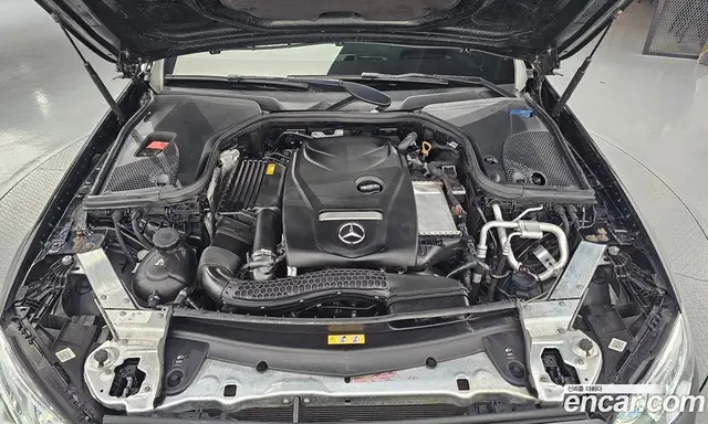 Mercedes-Benz E-Class 2020 2.0 гидро, миниатюра 6