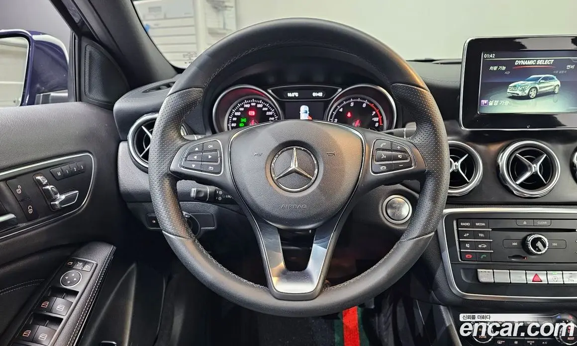 Mercedes-Benz GLA-Class 2017 2.0 гидро, фото 20