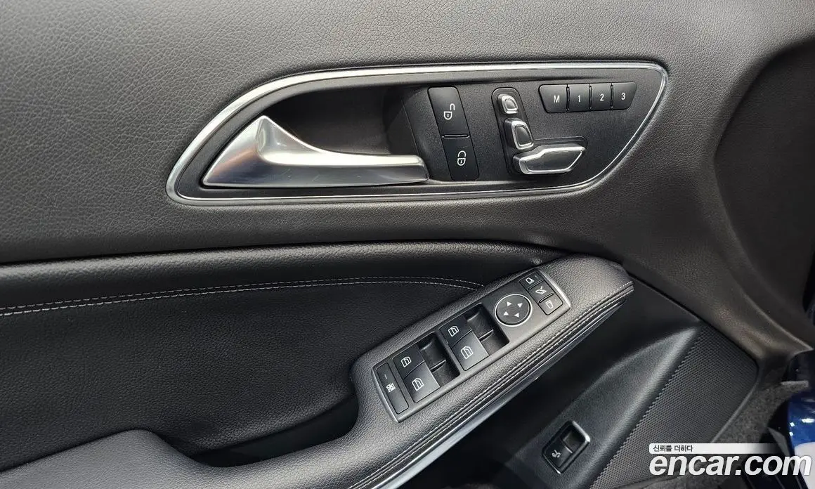 Mercedes-Benz GLA-Class 2017 2.0 гидро, фото 29
