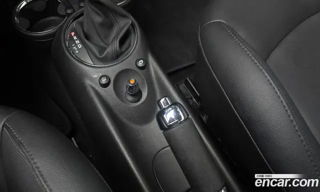 Mini Cooper Convertible 2014 1.6 автомат (гидро), миниатюра 9