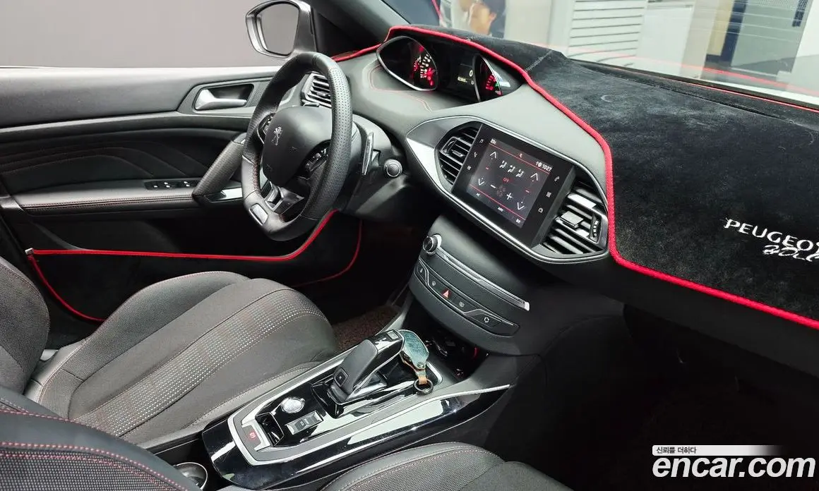 Peugeot 308 2019 1.5 автомат (гидро), фото 24