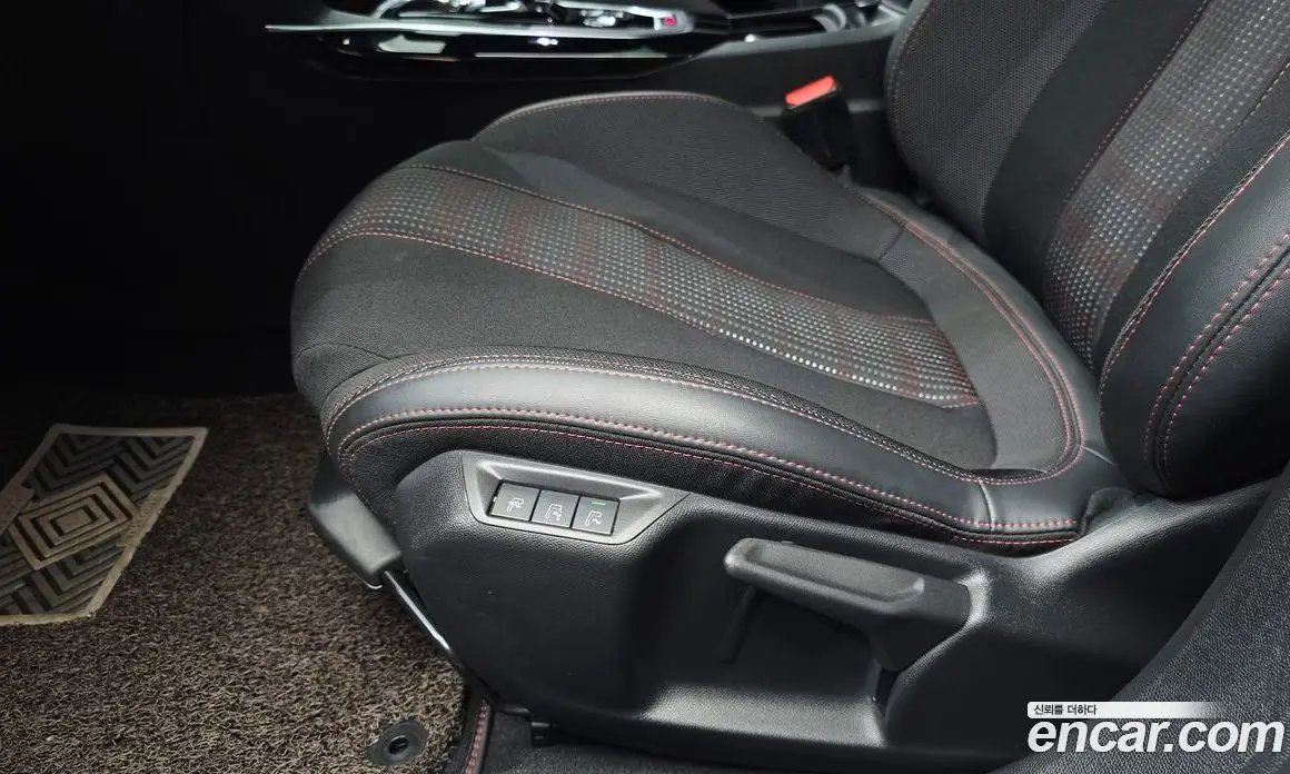Peugeot 308 2019 1.5 автомат (гидро), фото 31