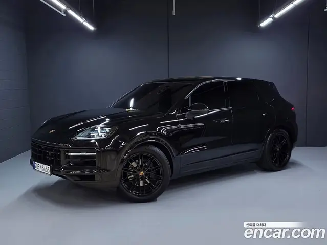 Porsche Cayenne, 2024, 16 630 км