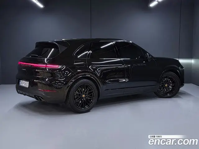 Porsche Cayenne 2024 3.0 автомат (гидро), миниатюра 2