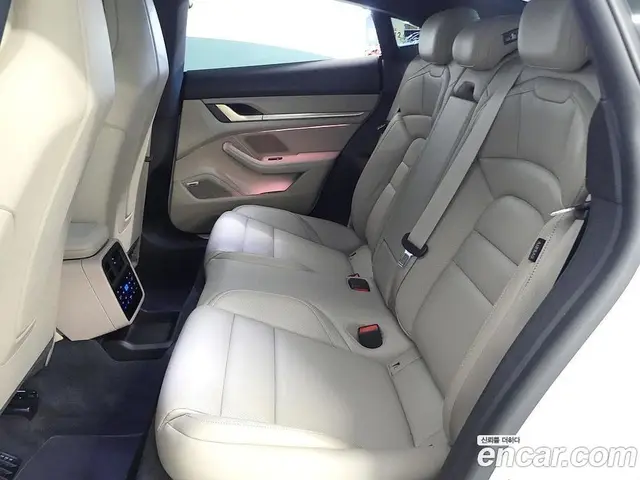 Porsche Taycan 2023 0.1 автомат (гидро), миниатюра 7