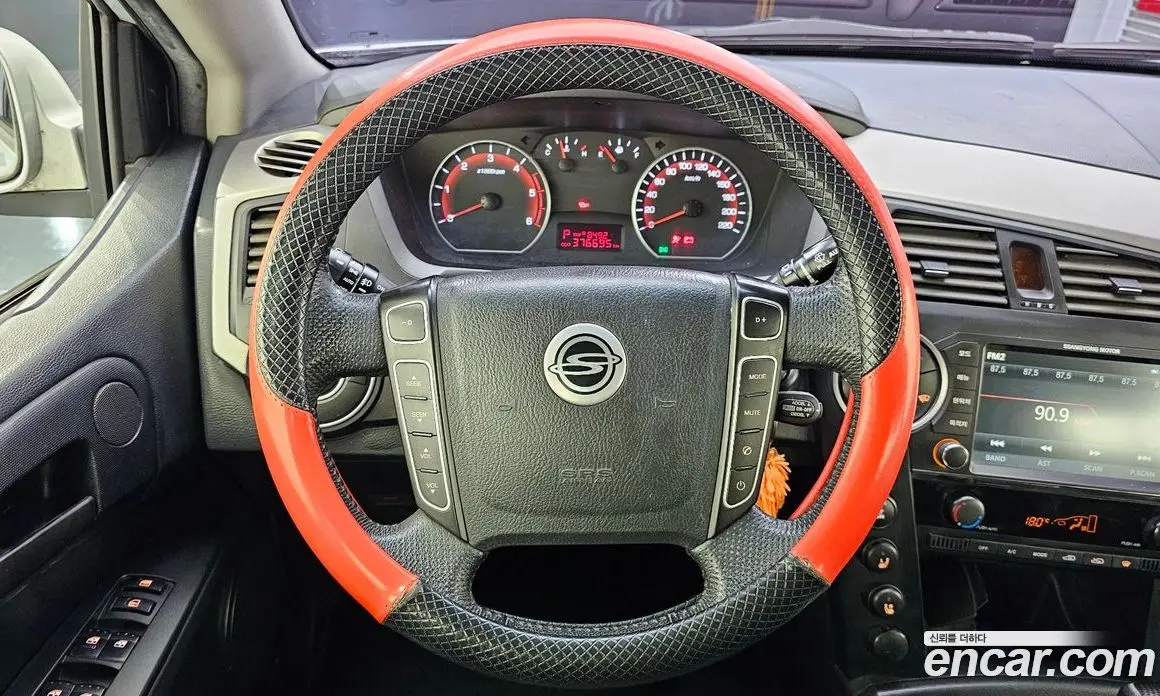SsangYong Korando 2013 2.0 автомат (гидро), фото 13