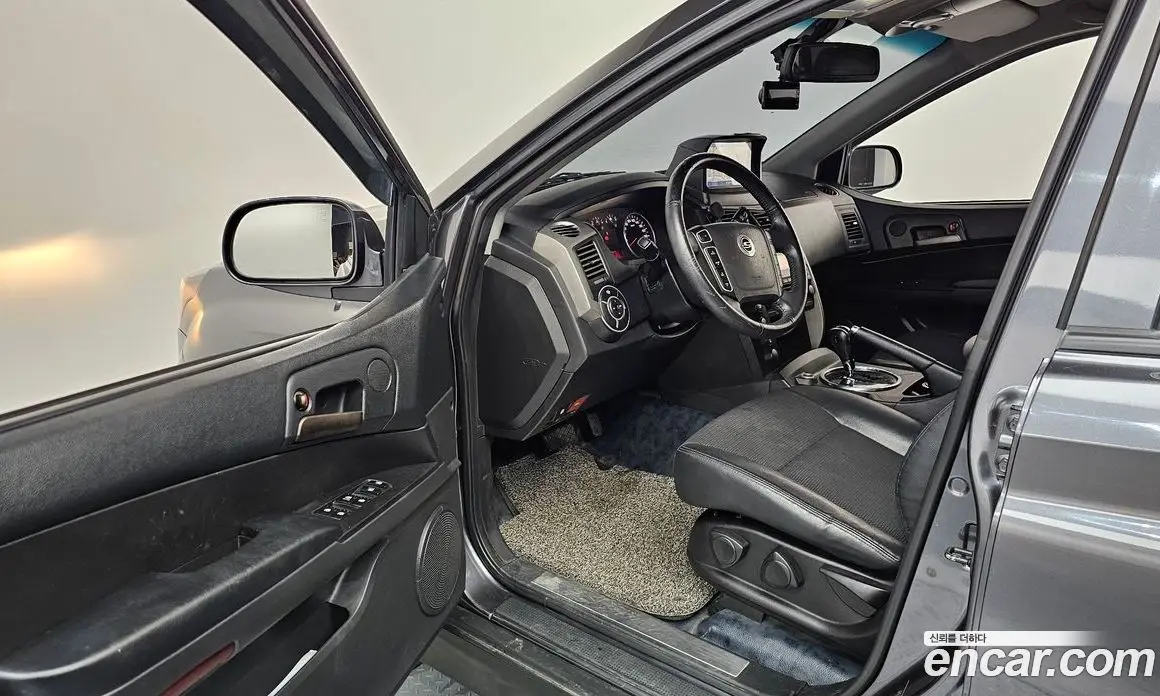 SsangYong Korando 2014 2.0 автомат (гидро), фото 13