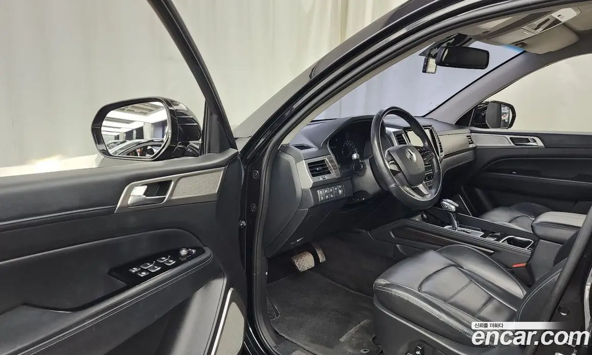 SsangYong Rexton 2018 2.2 автомат (гидро), фото 13