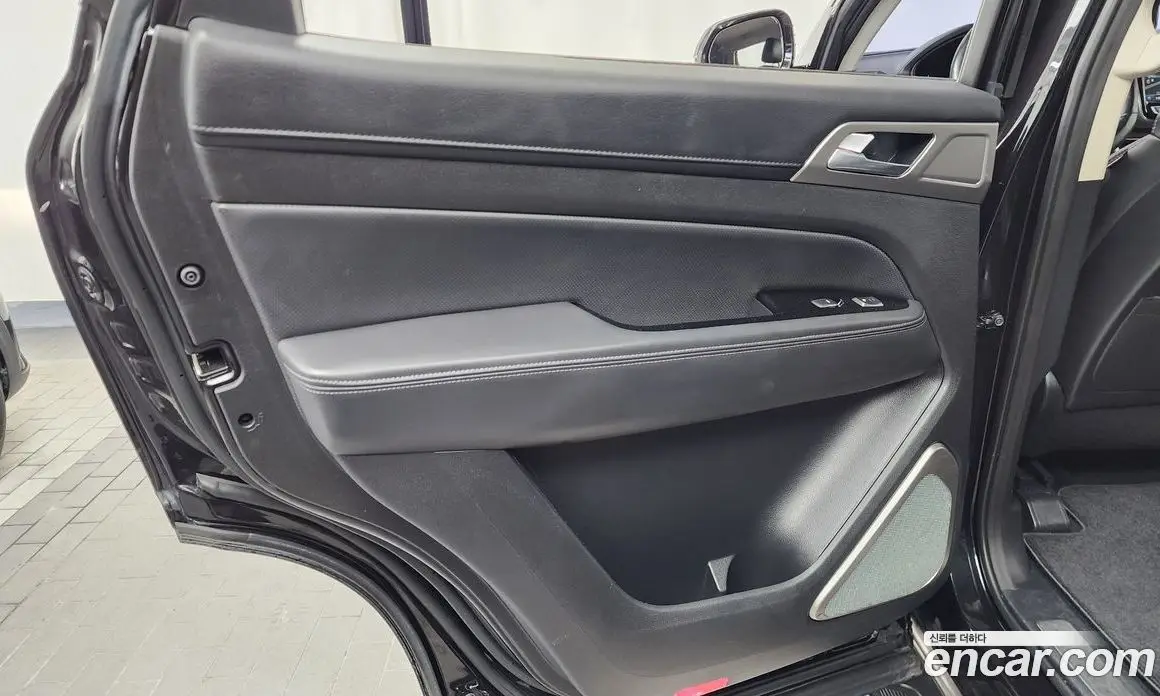 SsangYong Rexton 2018 2.2 автомат (гидро), фото 15