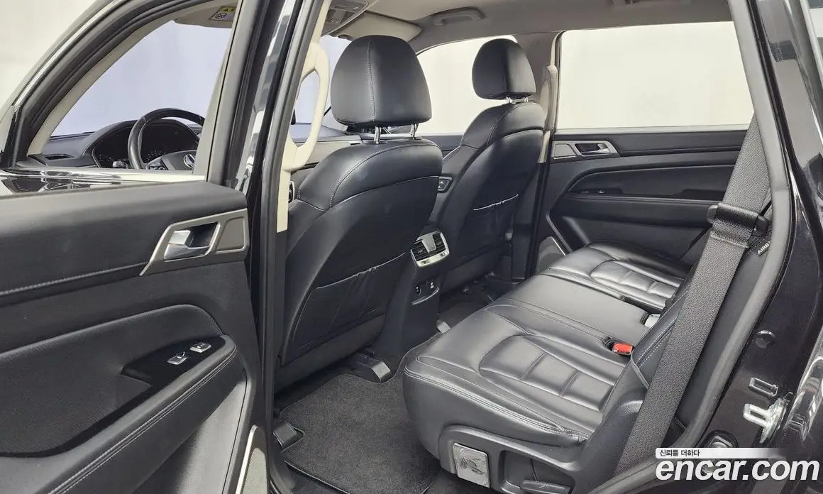 SsangYong Rexton 2018 2.2 автомат (гидро), фото 16