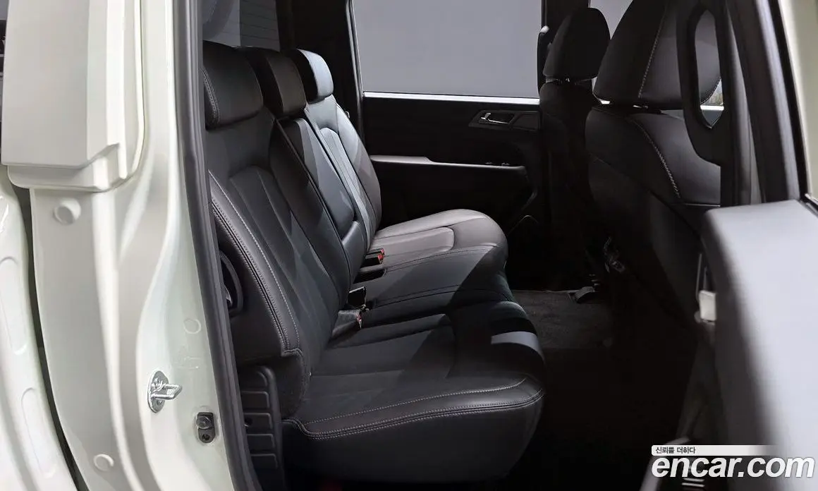 SsangYong Rexton 2024 2.2 автомат (гидро), фото 12
