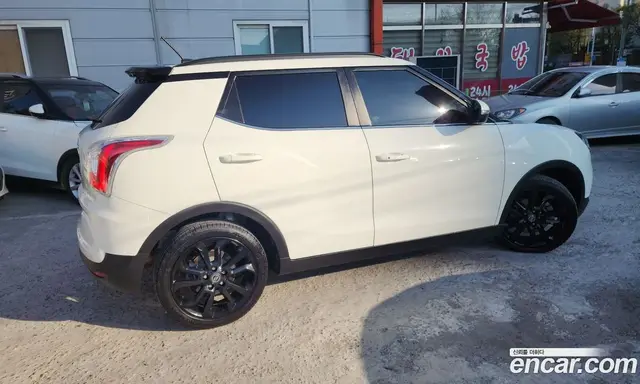 SsangYong TIBOLI 2015 1.6 автомат (гидро), миниатюра 3