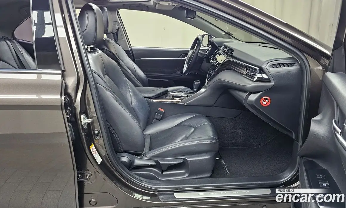 Toyota Camry 2018 2.5 автомат (гидро), фото 16 Toyota Camry 2018 2.5 автомат (гидро), фото 16