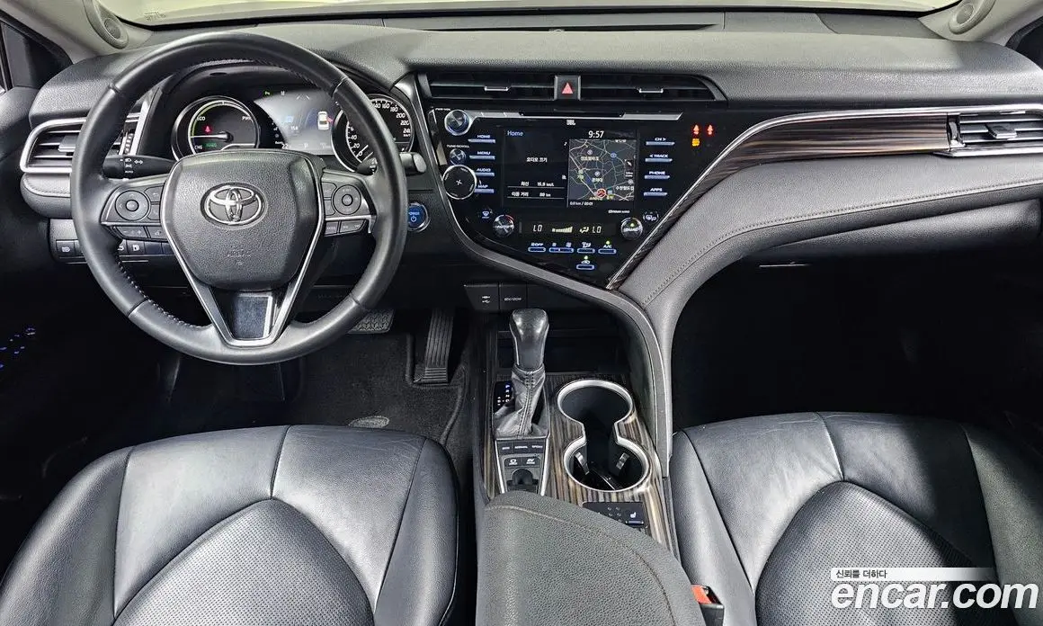 Toyota Camry 2018 2.5 автомат (гидро), фото 10 Toyota Camry 2018 2.5 автомат (гидро), фото 10