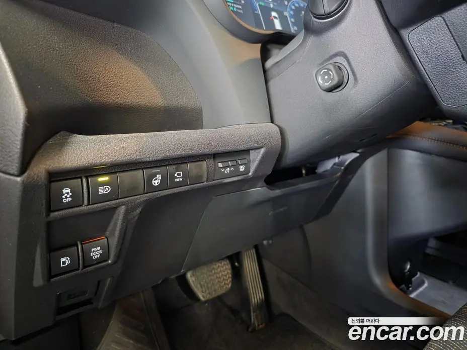Toyota Sienna 2025 2.5 автомат (гидро), фото 20 Toyota Sienna 2025 2.5 автомат (гидро), фото 20