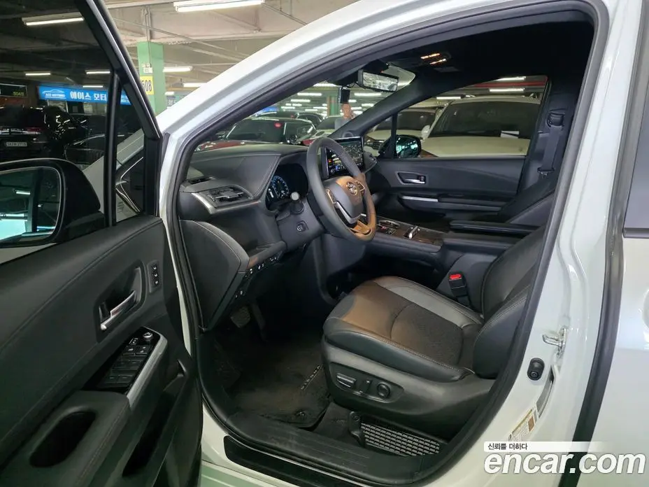 Toyota Sienna 2025 2.5 автомат (гидро), фото 10 Toyota Sienna 2025 2.5 автомат (гидро), фото 10