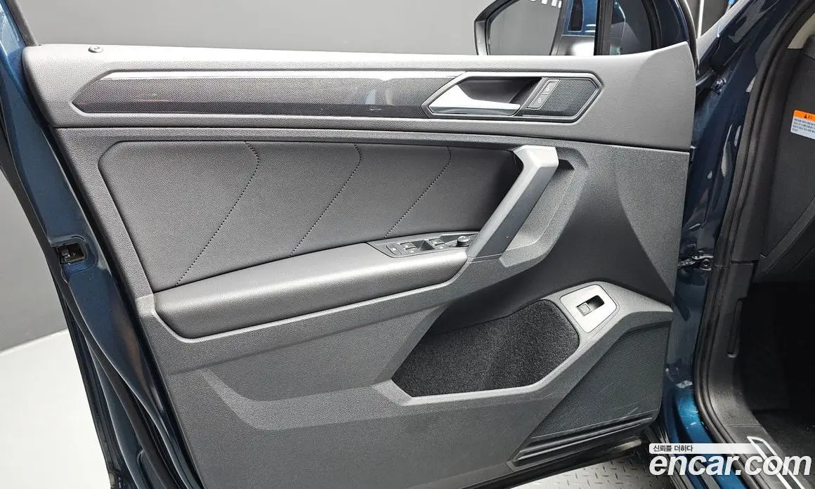Volkswagen Tiguan 2021 2.0 автомат (гидро), фото 14
