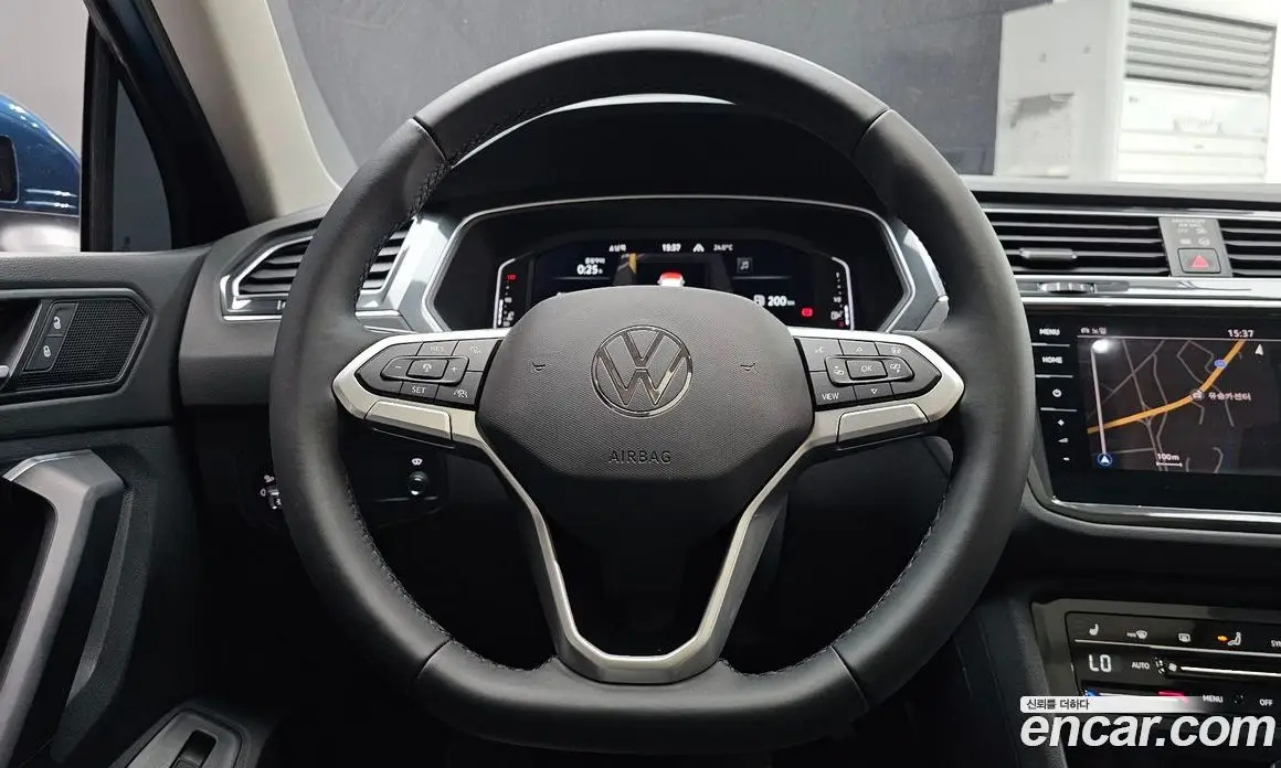 Volkswagen Tiguan 2021 2.0 автомат (гидро), фото 19