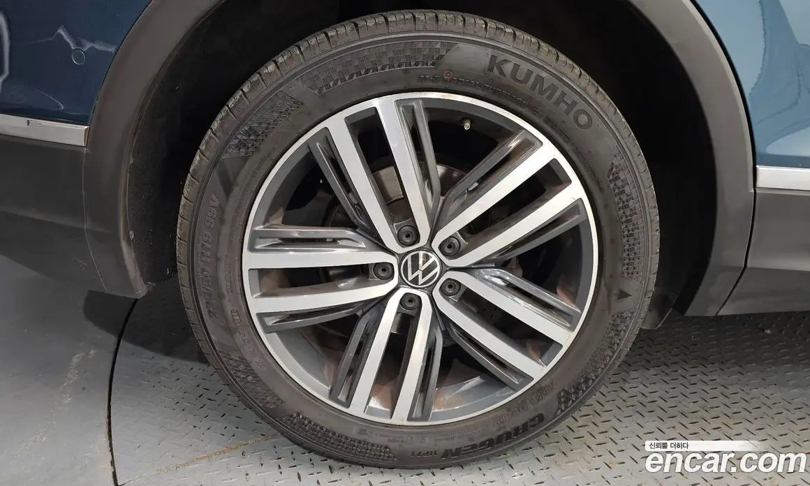 Volkswagen Tiguan 2021 2.0 автомат (гидро), фото 5