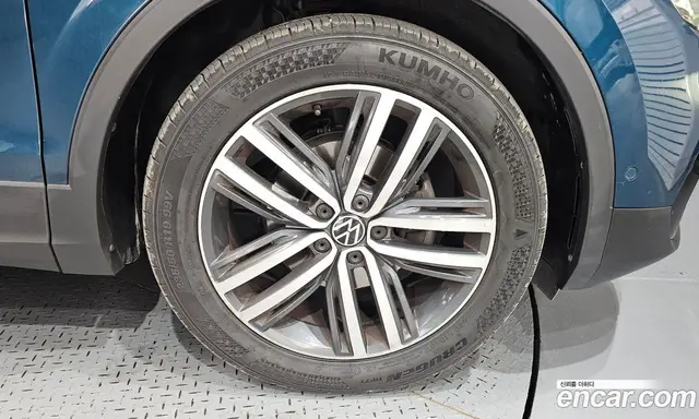 Volkswagen Tiguan 2021 2.0 автомат (гидро), миниатюра 7
