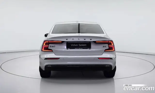 Volvo S60 2022 2.0 автомат (гидро), миниатюра 4
