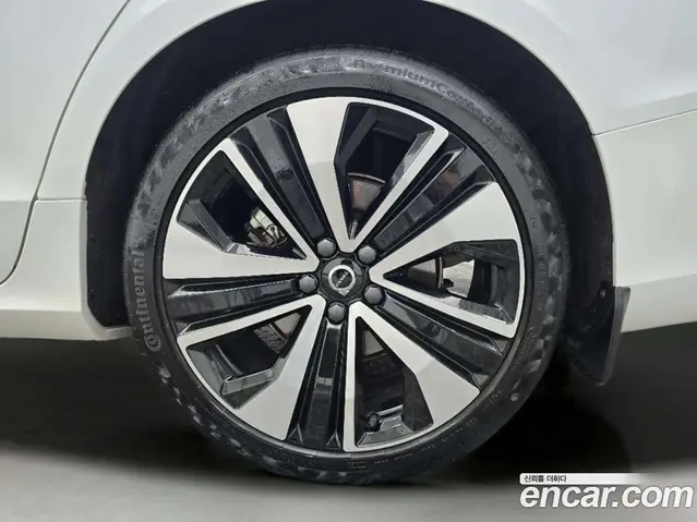 Volvo S60 2022 2.0 автомат (гидро), миниатюра 6