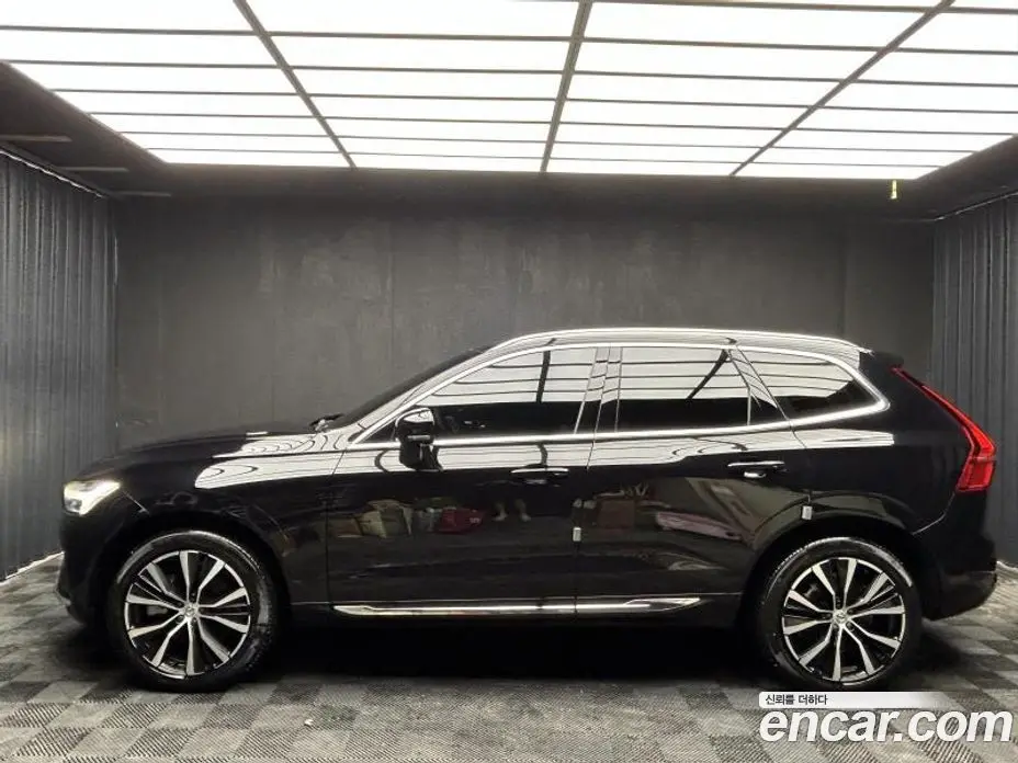 Volvo XC60 2024 2.0 автомат (гидро), фото 3