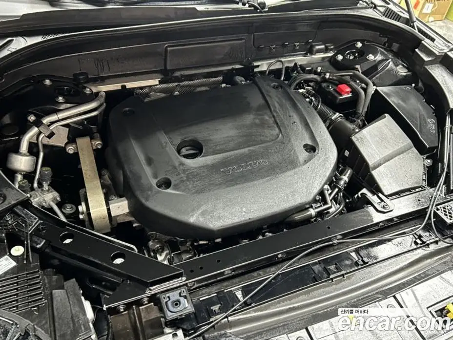 Volvo XC60 2024 2.0 автомат (гидро), фото 5