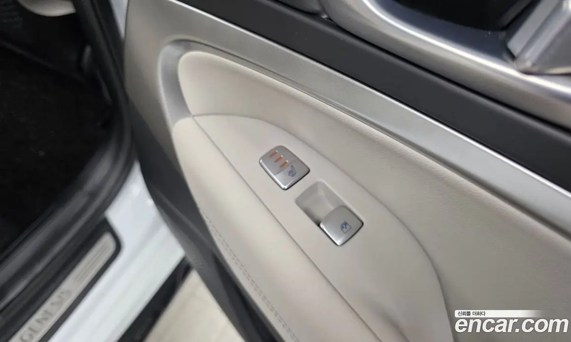 Genesis G70 2022 3.3 автомат (гидро), фото 18