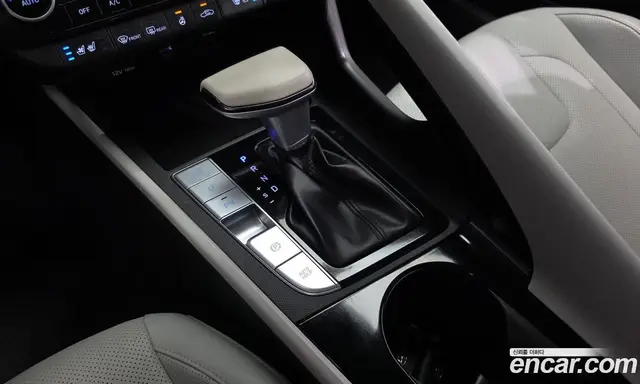 Hyundai Avante 2021 1.6 автомат (гидро), миниатюра 12
