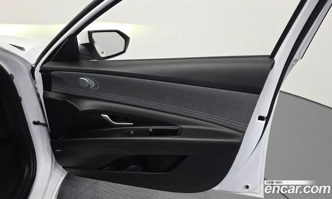 Hyundai Avante 2021 1.6 автомат (гидро), фото 14