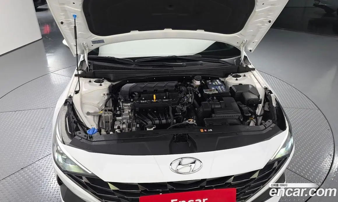 Hyundai Avante 2021 1.6 автомат (гидро), фото 6