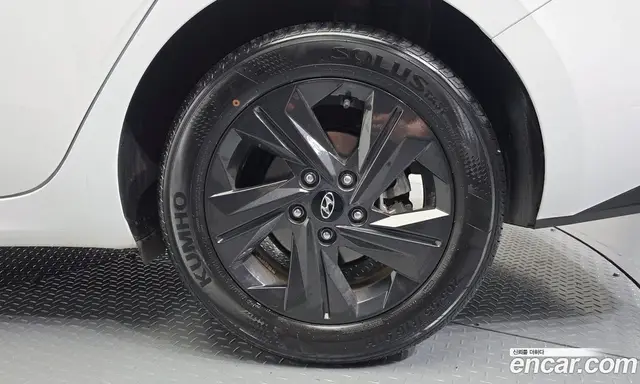 Hyundai Avante 2021 1.6 автомат (гидро), миниатюра 7