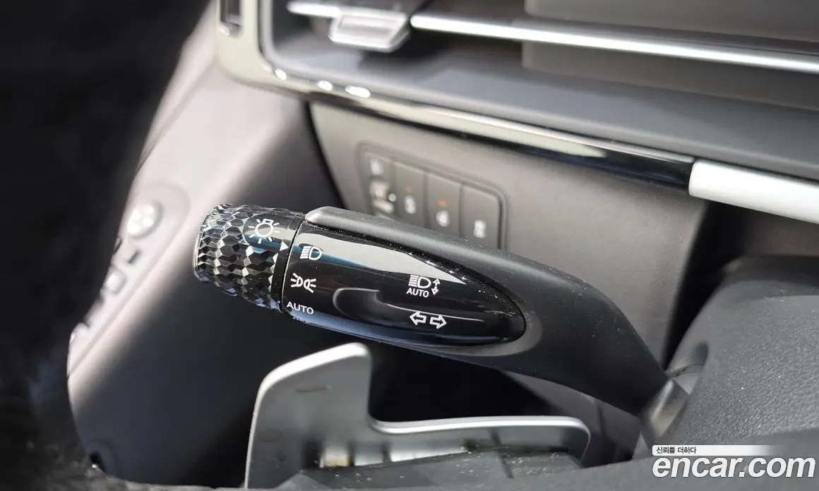 Hyundai Staria 2025 2.2 автомат (гидро), фото 22