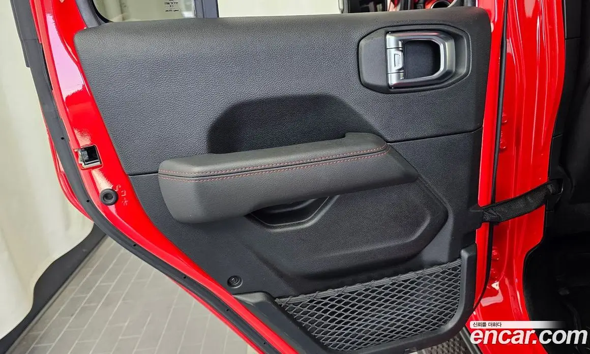 Jeep Wrangler 2021 2.0 автомат (гидро), фото 15