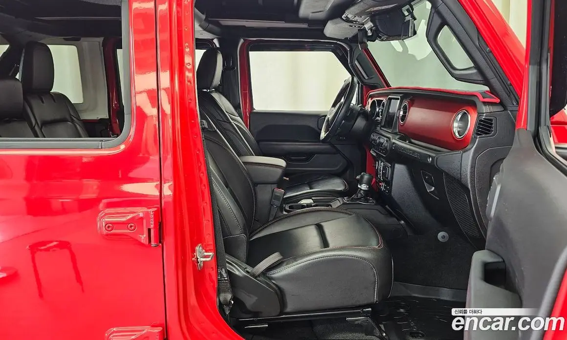 Jeep Wrangler 2021 2.0 автомат (гидро), фото 17