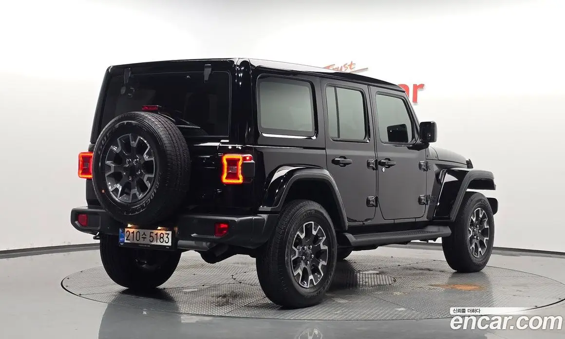 Jeep Wrangler 2025 2.0 автомат (гидро), фото 1