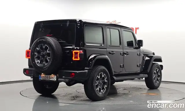 Jeep Wrangler, 2025, 2 368 км